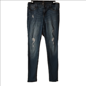 Hollister size 9R ( W29  L30.) mid rise super skinny classic stretch. School.